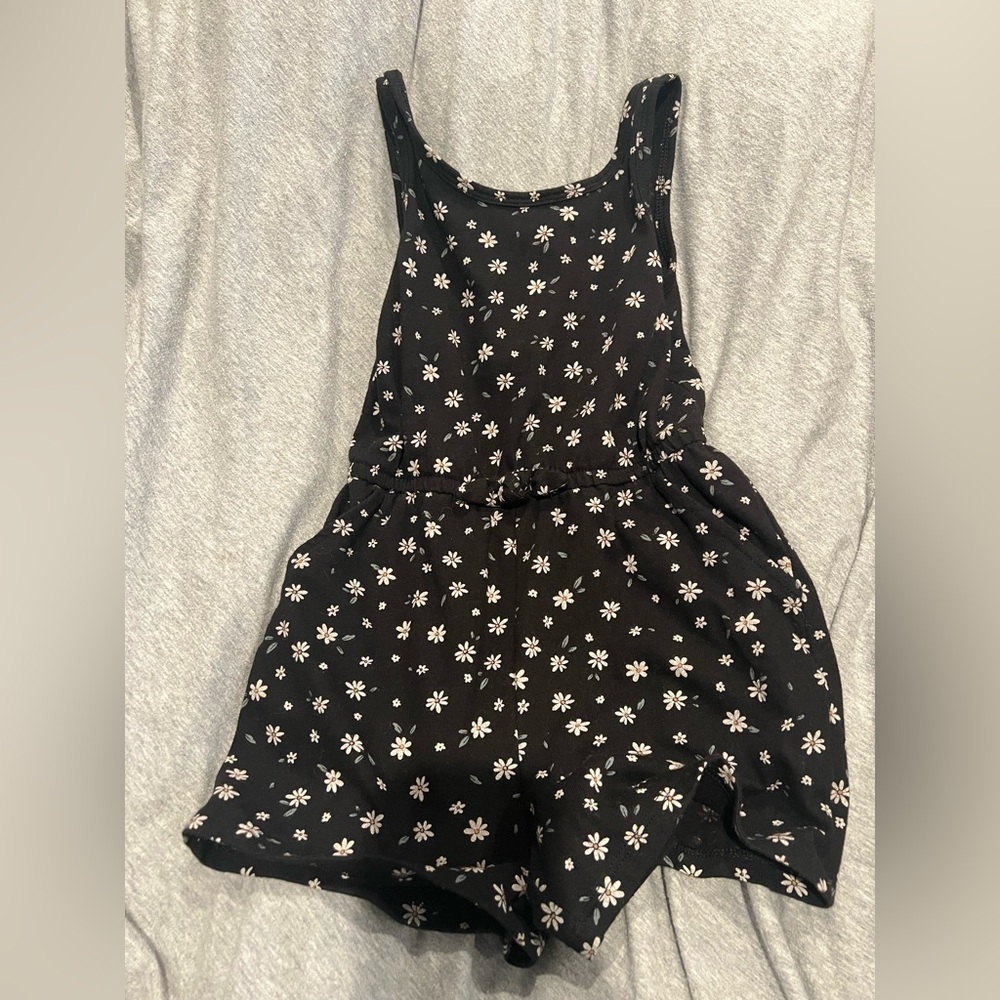 15-items: Girls Clothing Size 4-8